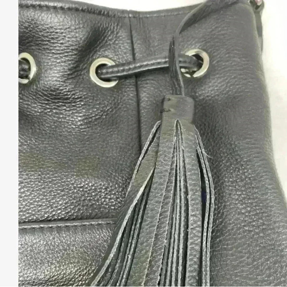Coach “Avery“ drawstring, BLACK Bag, Quiet Lux, tumbled leather, Authenticated. - Picture 9 of 10